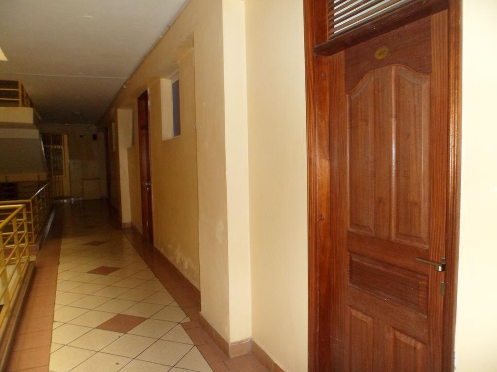 Hotel Barkley Найроби Экстерьер фото