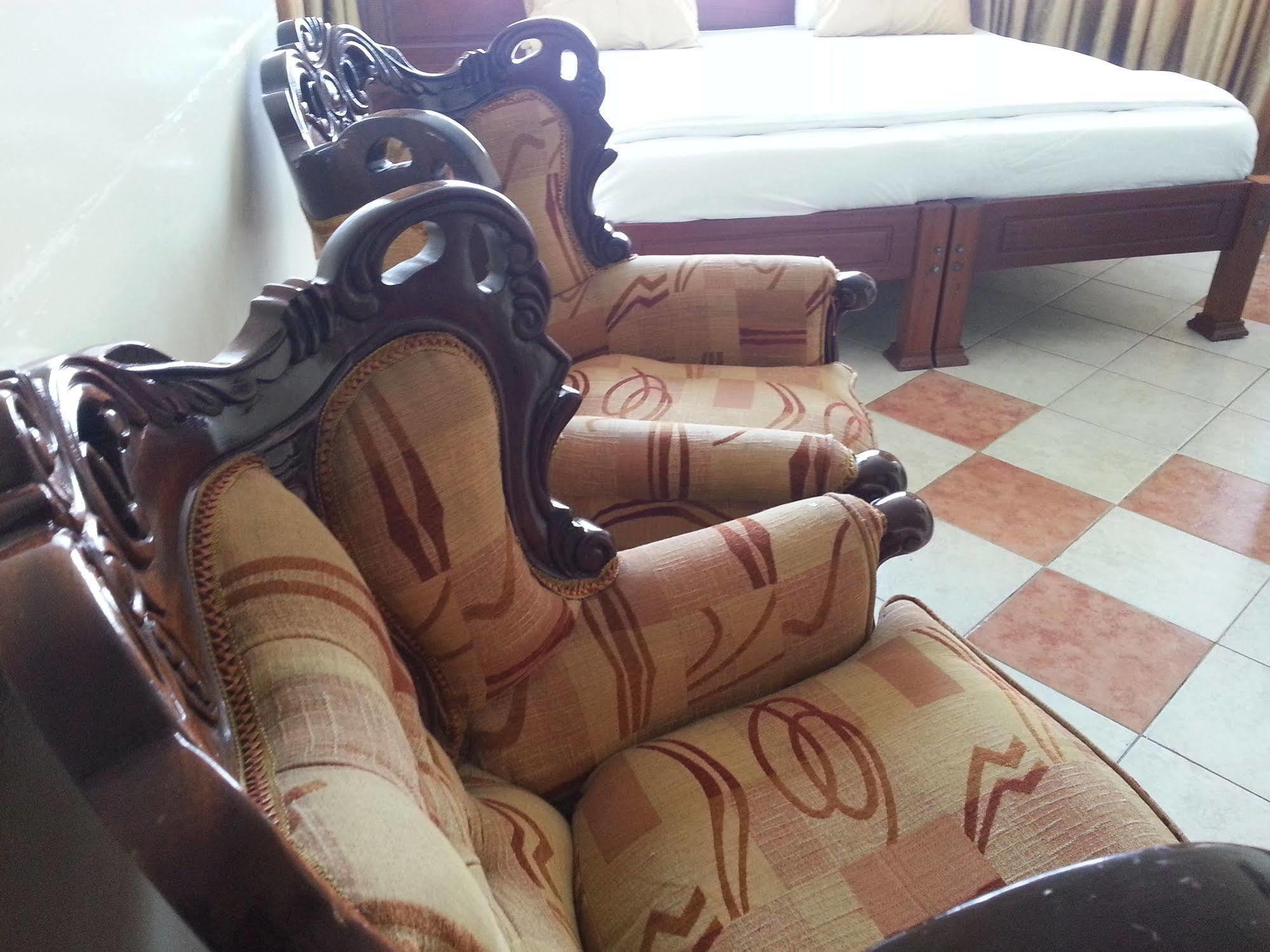Hotel Barkley Найроби Экстерьер фото
