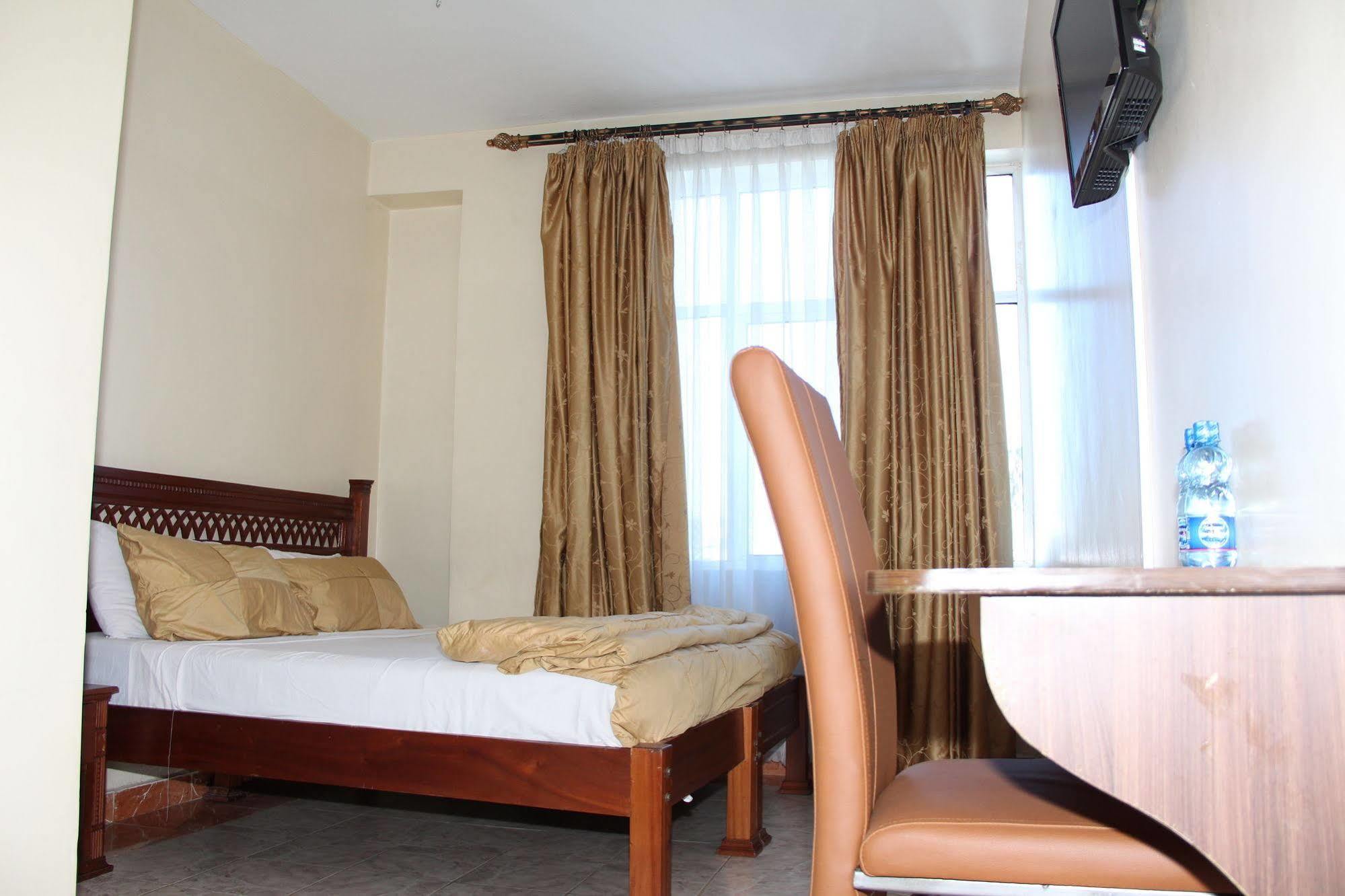 Hotel Barkley Найроби Экстерьер фото