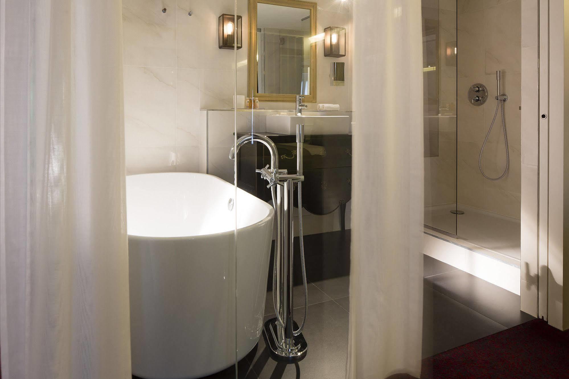 Hotel Barkley Найроби Экстерьер фото