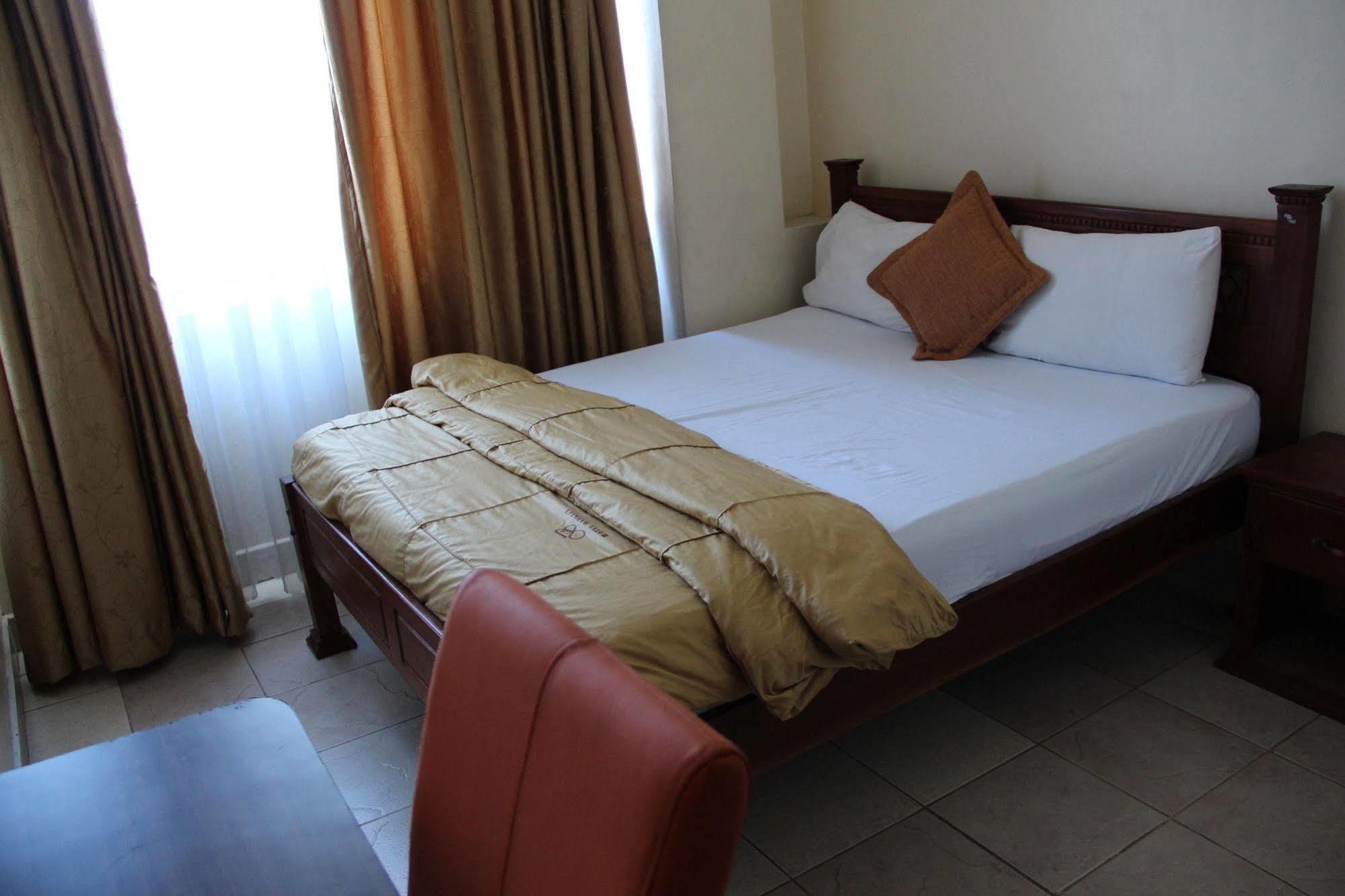 Hotel Barkley Найроби Экстерьер фото